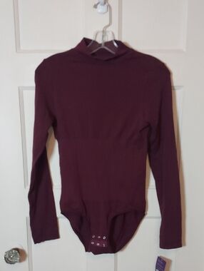 Yummie Madelyn Mock Neck Shaping Bodysuit Light Compression Im Wine Sz L/XL